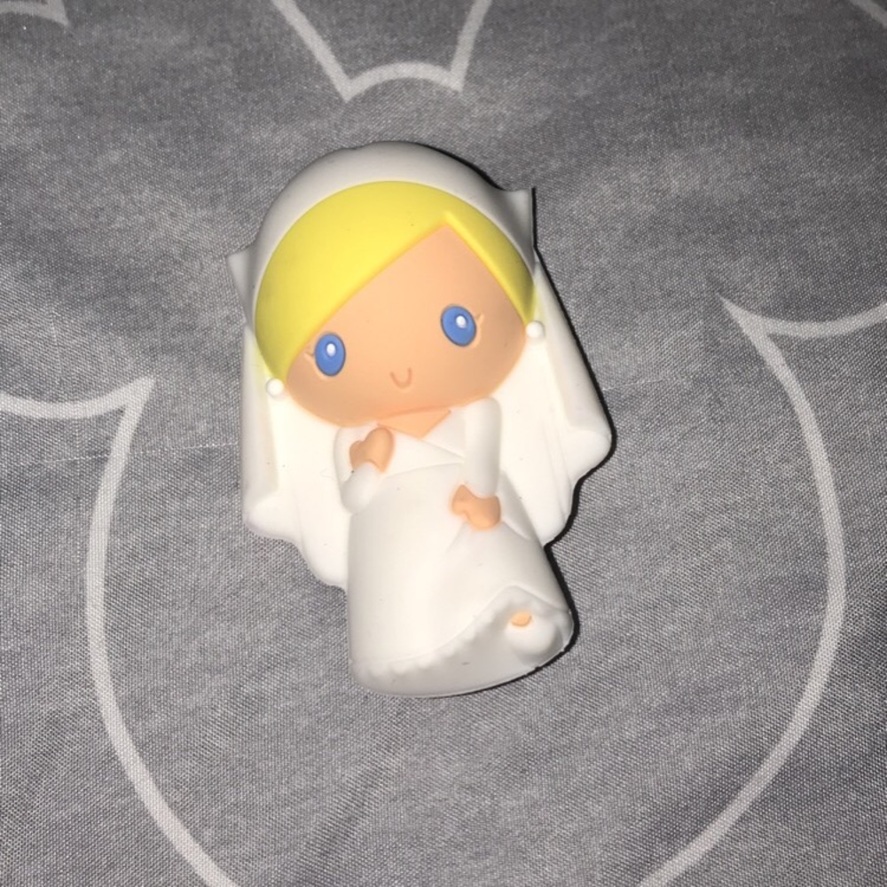 Cinderella Bride Keychain